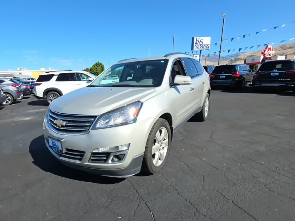 2017 CHEVROLET TRAVERSE Premier 1