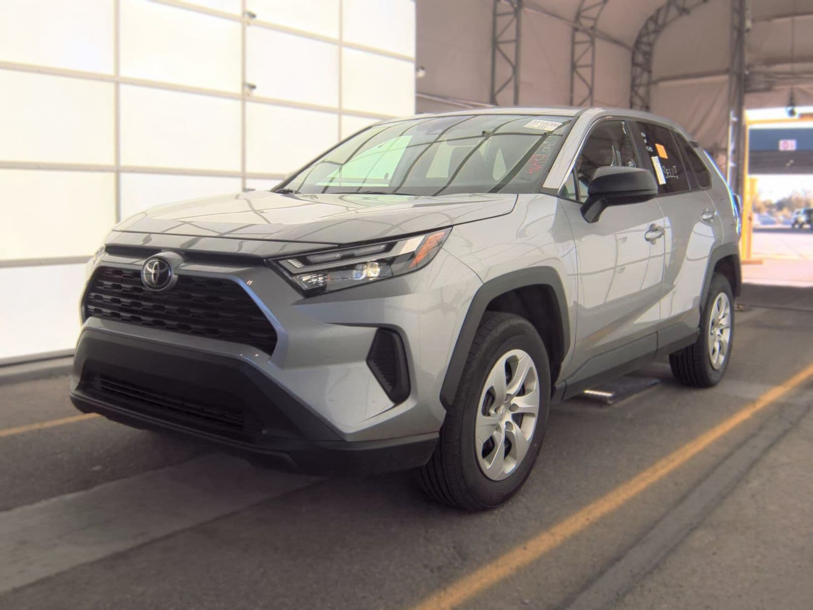 2025 TOYOTA RAV4 LE