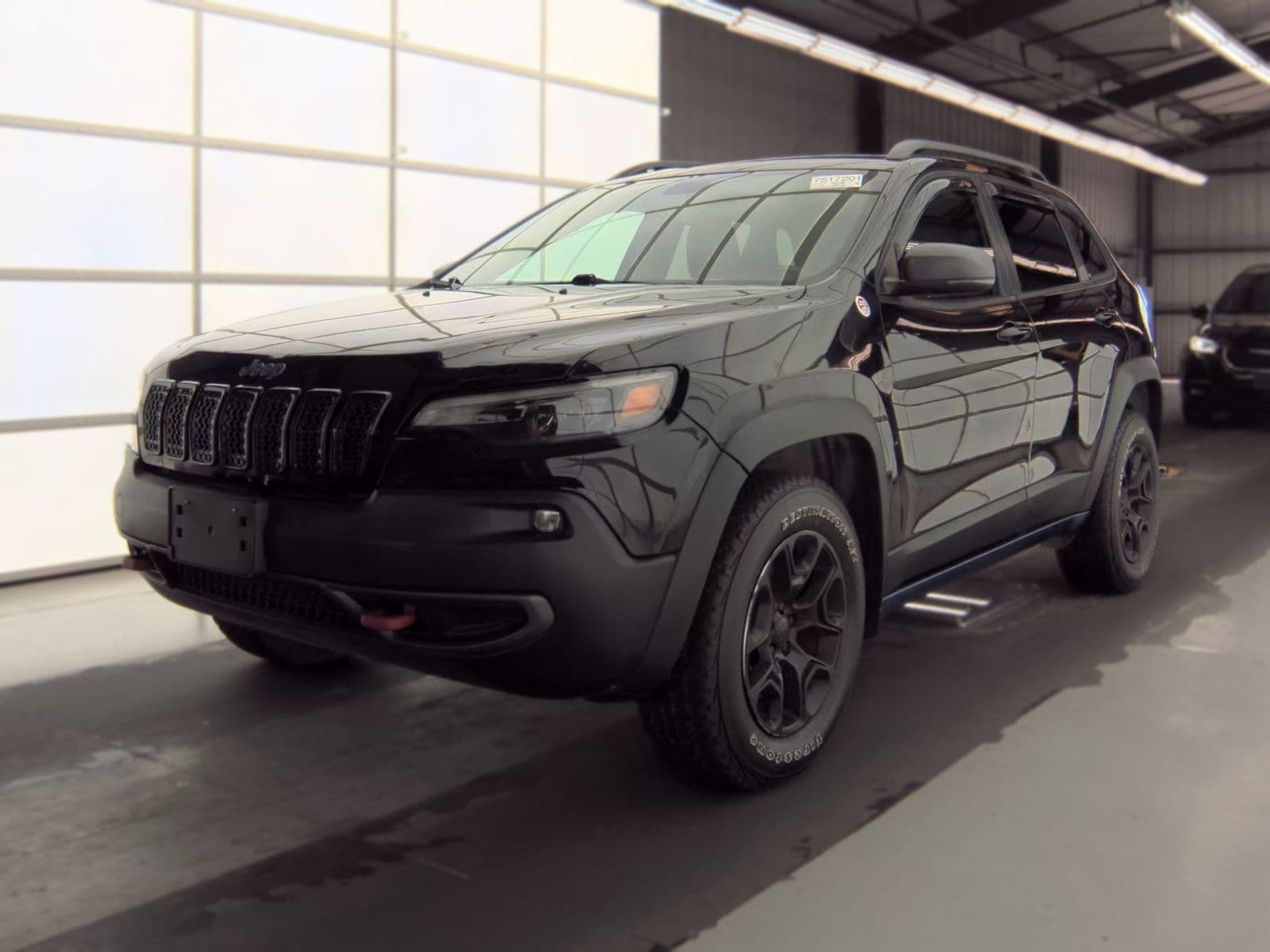 2020 JEEP CHEROKEE Trailhawk 1