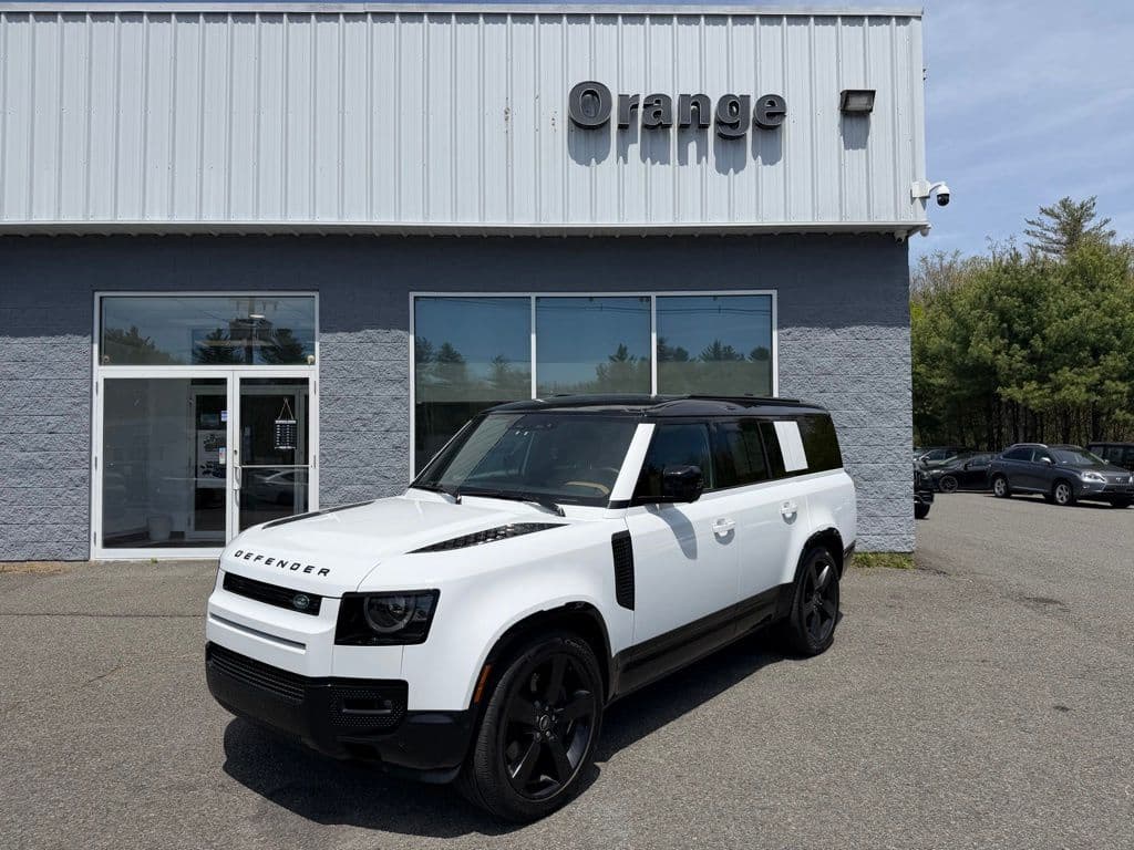 2025 LAND ROVER DEFENDER 130 X-DYNAMIC SE