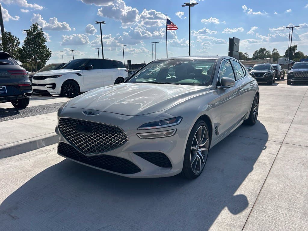 2025 GENESIS G70 2.5T