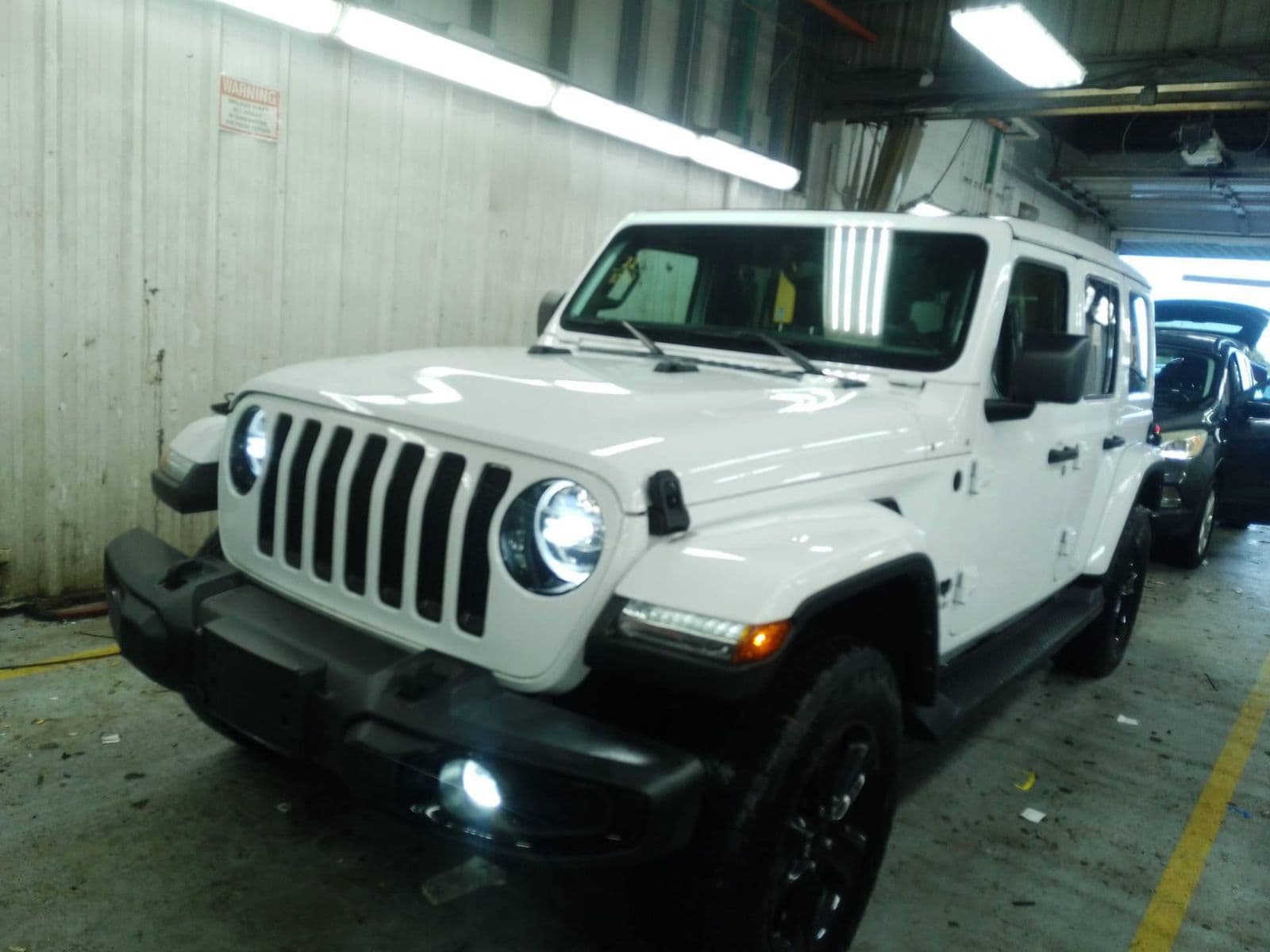 2022 JEEP WRANGLER UNLIMITED SAHARA ALTITUDE Edition