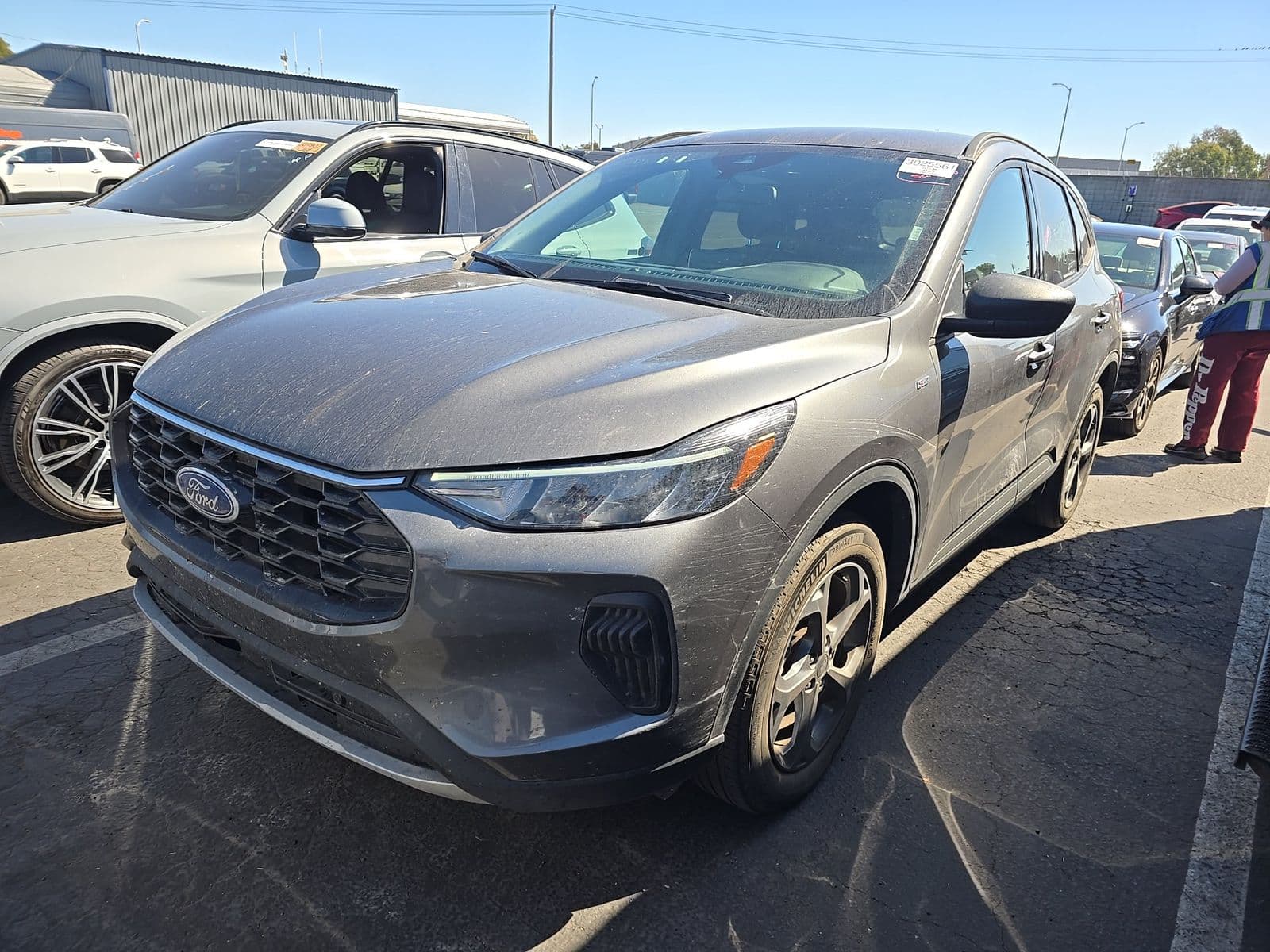2025 FORD ESCAPE ST-Line 1