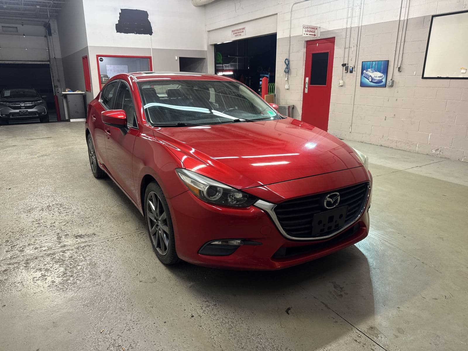 2018 MAZDA MAZDA3 Touring