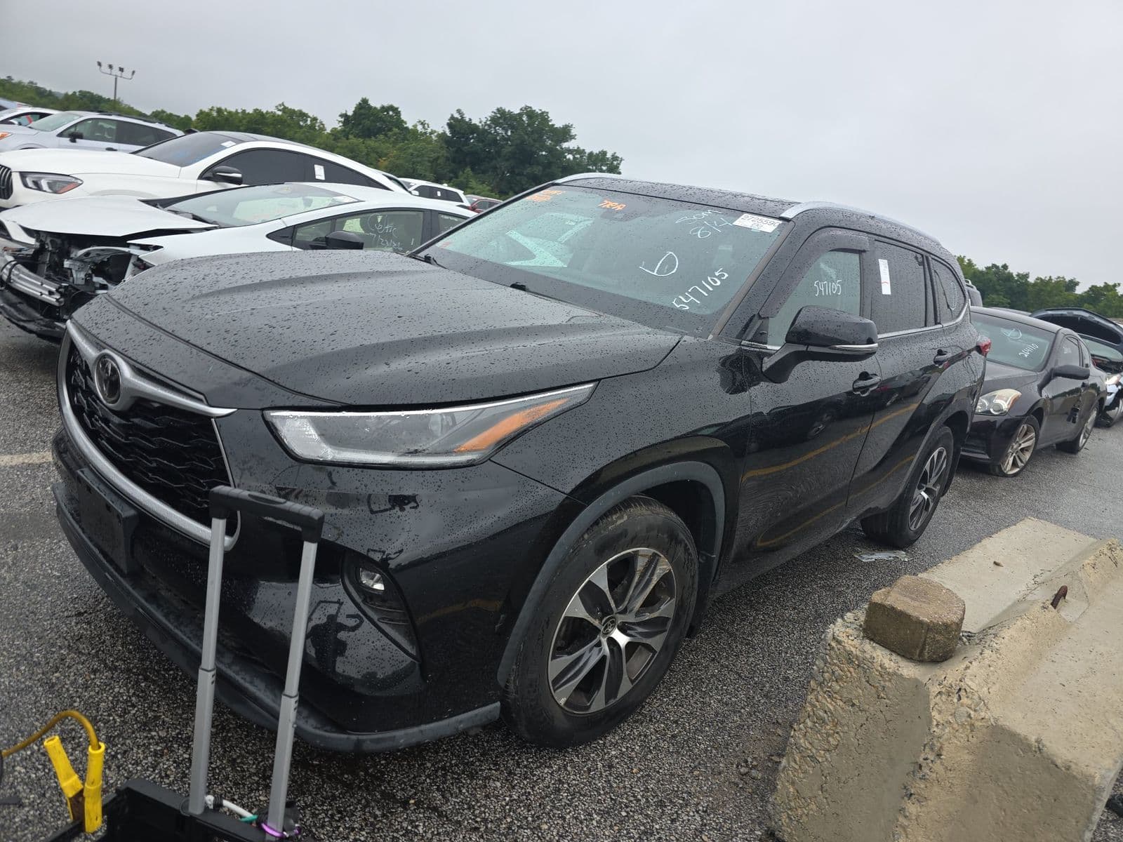 2021 TOYOTA HIGHLANDER XLE