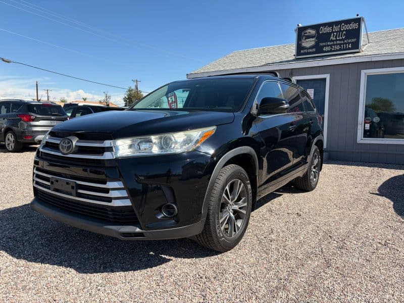 2018 TOYOTA HIGHLANDER LE