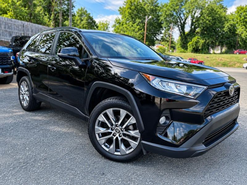 2021 TOYOTA RAV4 XLE Premium