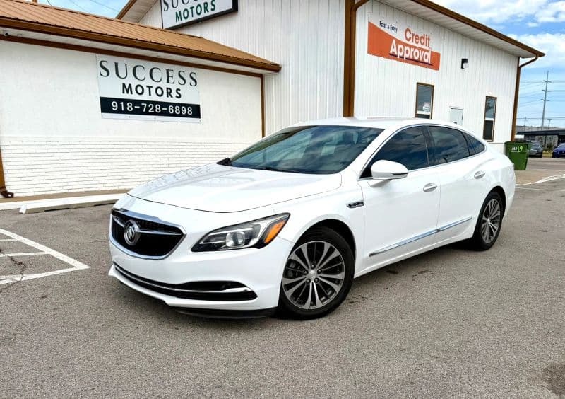 2017 BUICK LACROSSE Preferred