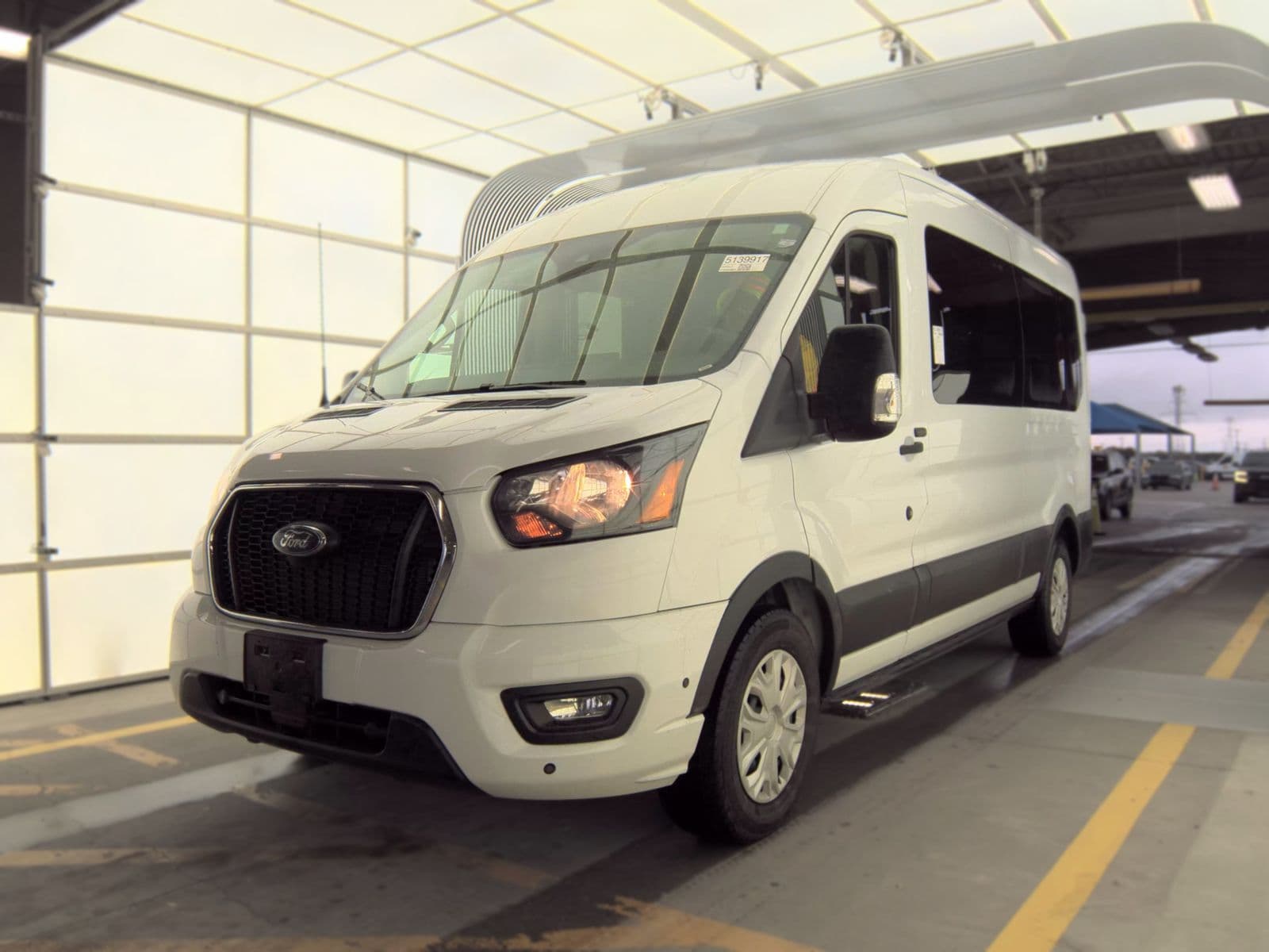 2025 FORD TRANSIT 350 XLT