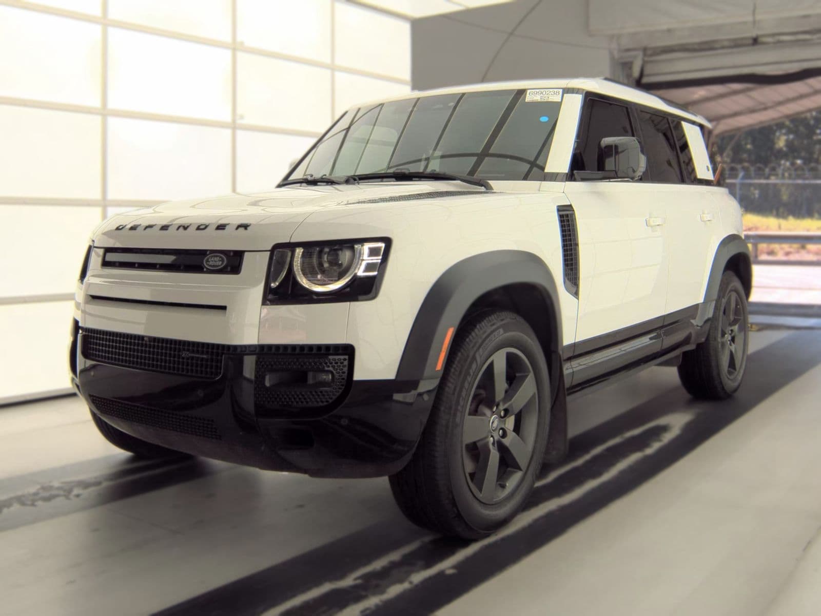 2023 LAND ROVER DEFENDER 110 X-DYNAMIC SE
