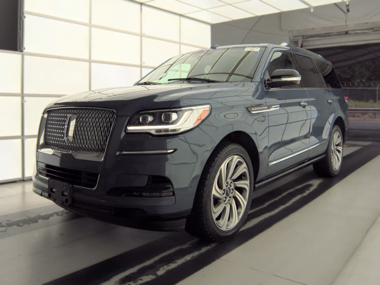2023 LINCOLN NAVIGATOR Reserve