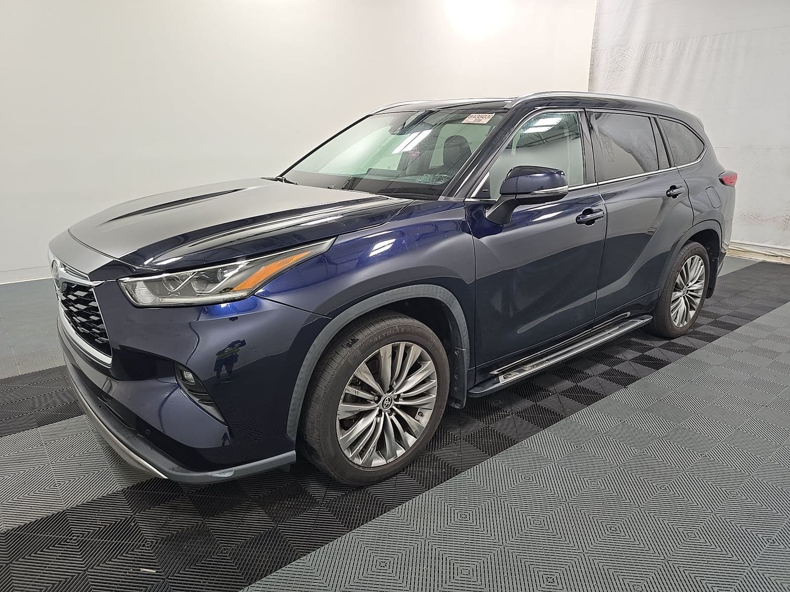 2020 TOYOTA HIGHLANDER Platinum