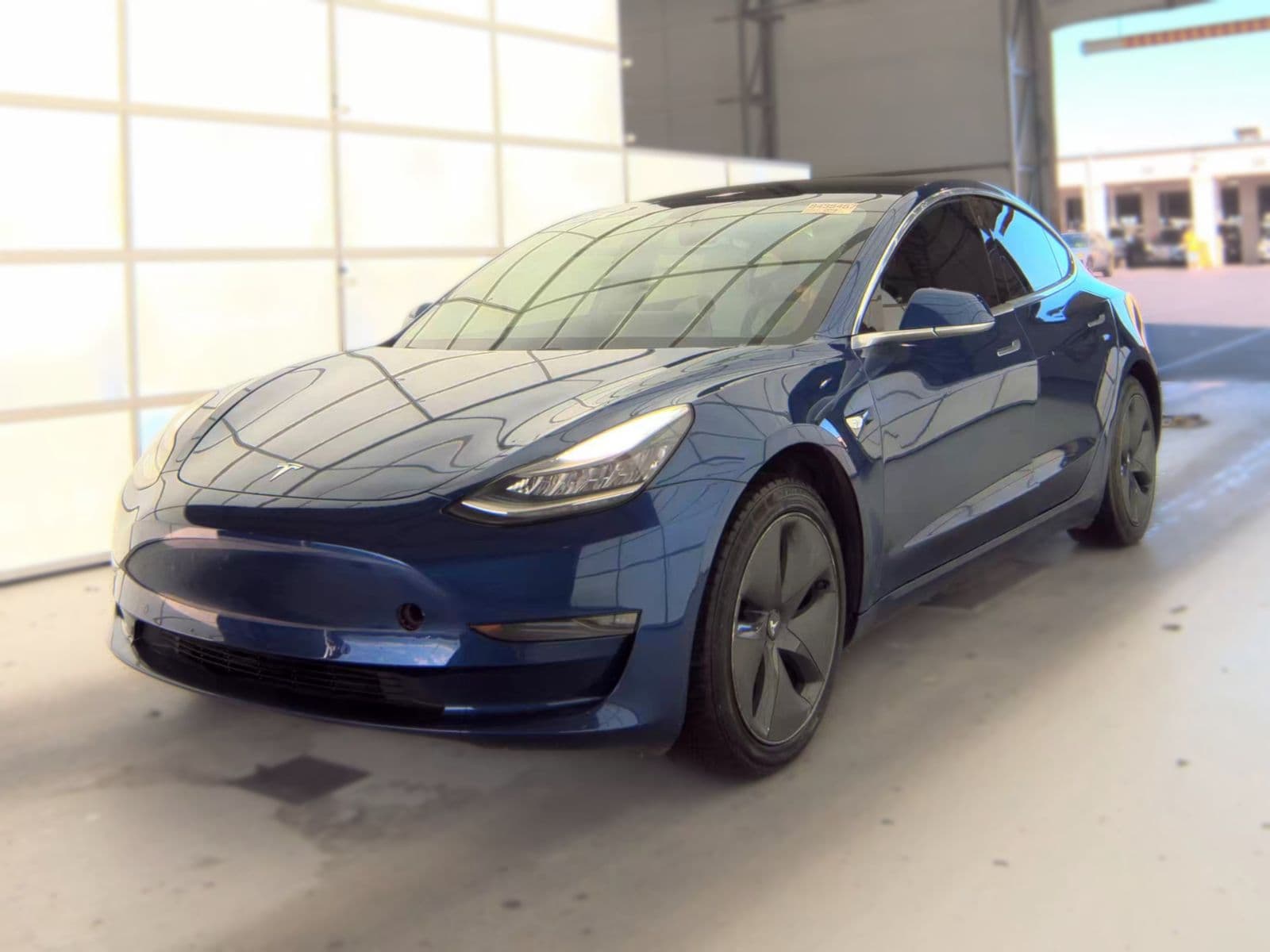 2019 TESLA MODEL 3 STANDARD RANGE Plus