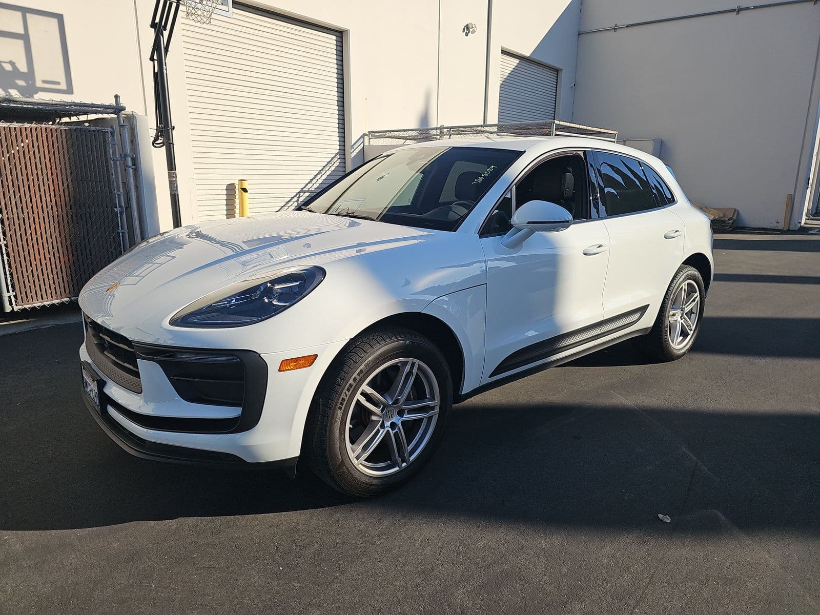 2024 PORSCHE MACAN Base