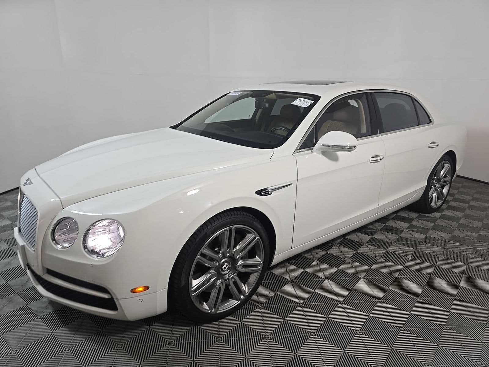 2018 BENTLEY FLYING SPUR V8