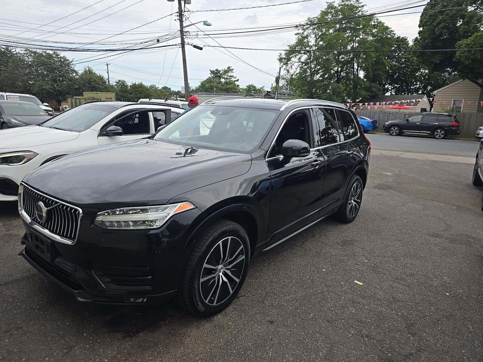 2020 VOLVO XC90 T5 Momentum