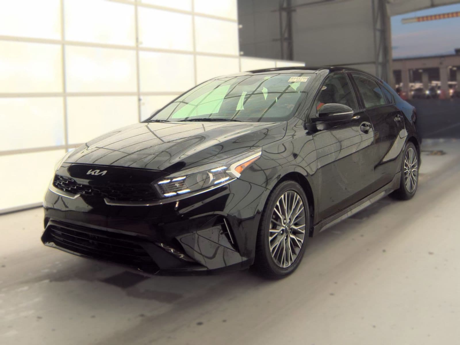 2023 KIA FORTE GT-Line