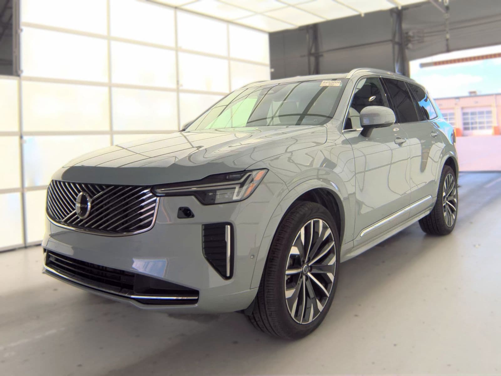 2026 VOLVO XC90 B6 Plus