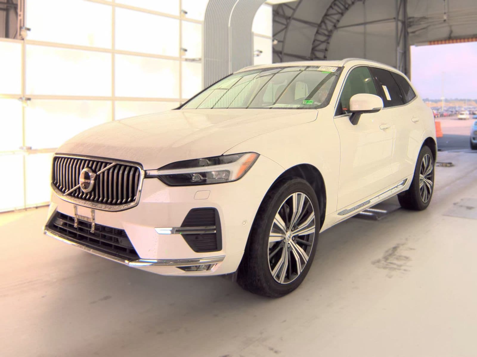 2022 VOLVO XC60 B5 Inscription