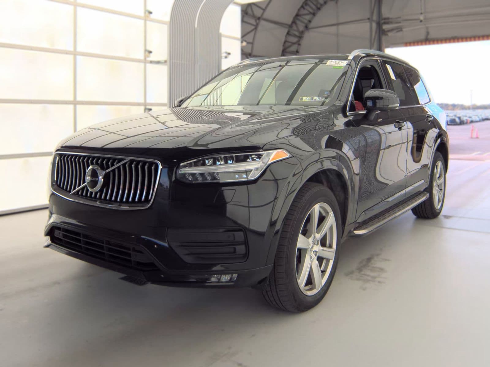 2022 VOLVO XC90 T5 Momentum