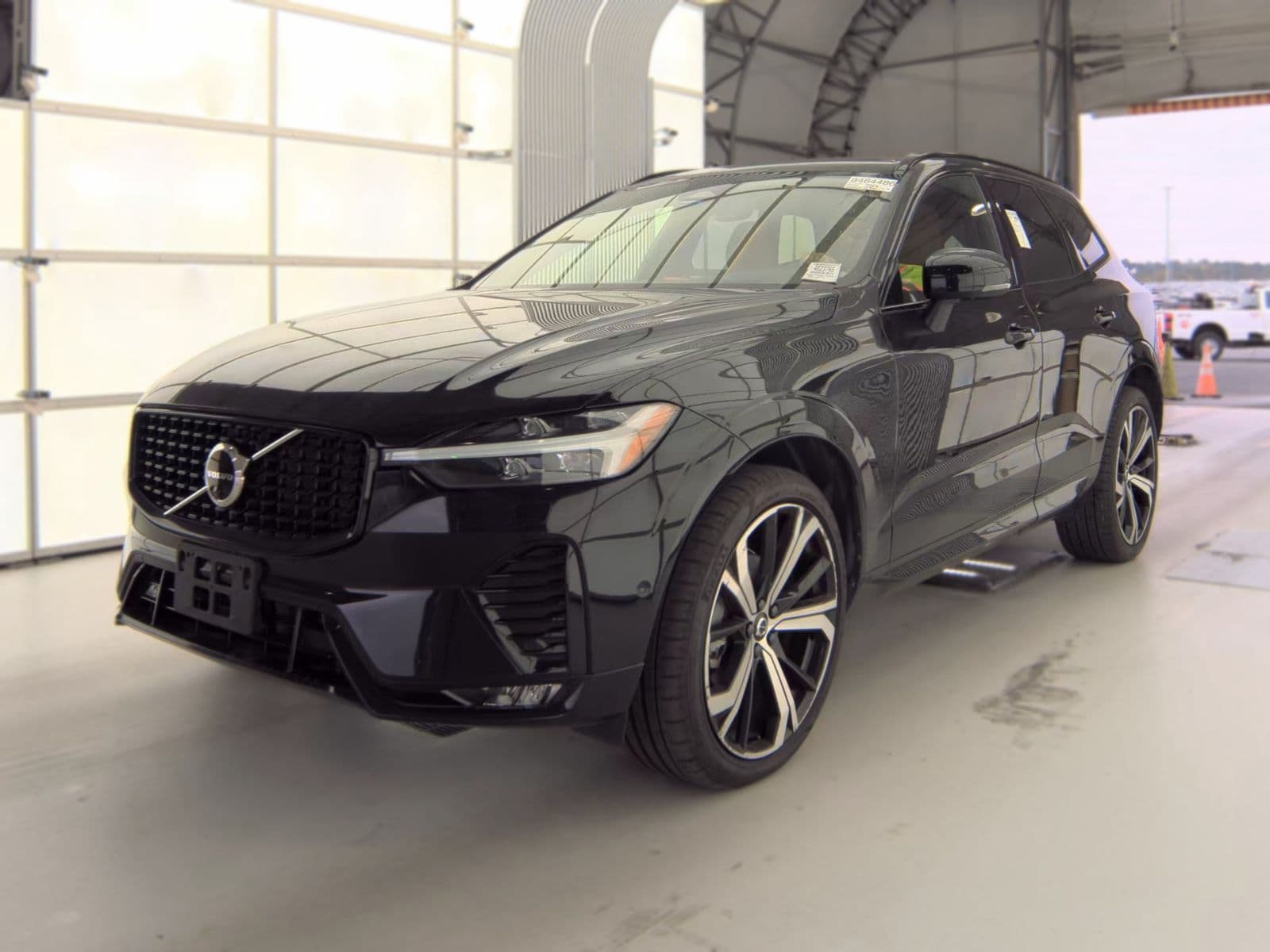 2023 VOLVO XC60 B5 Ultimate