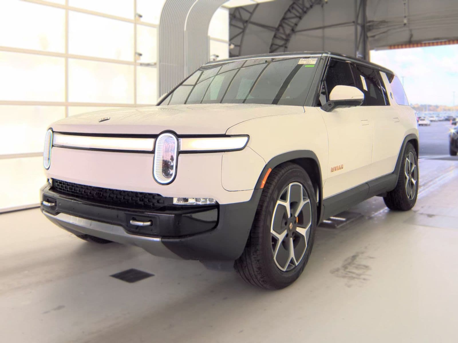2023 RIVIAN R1S QUAD Large