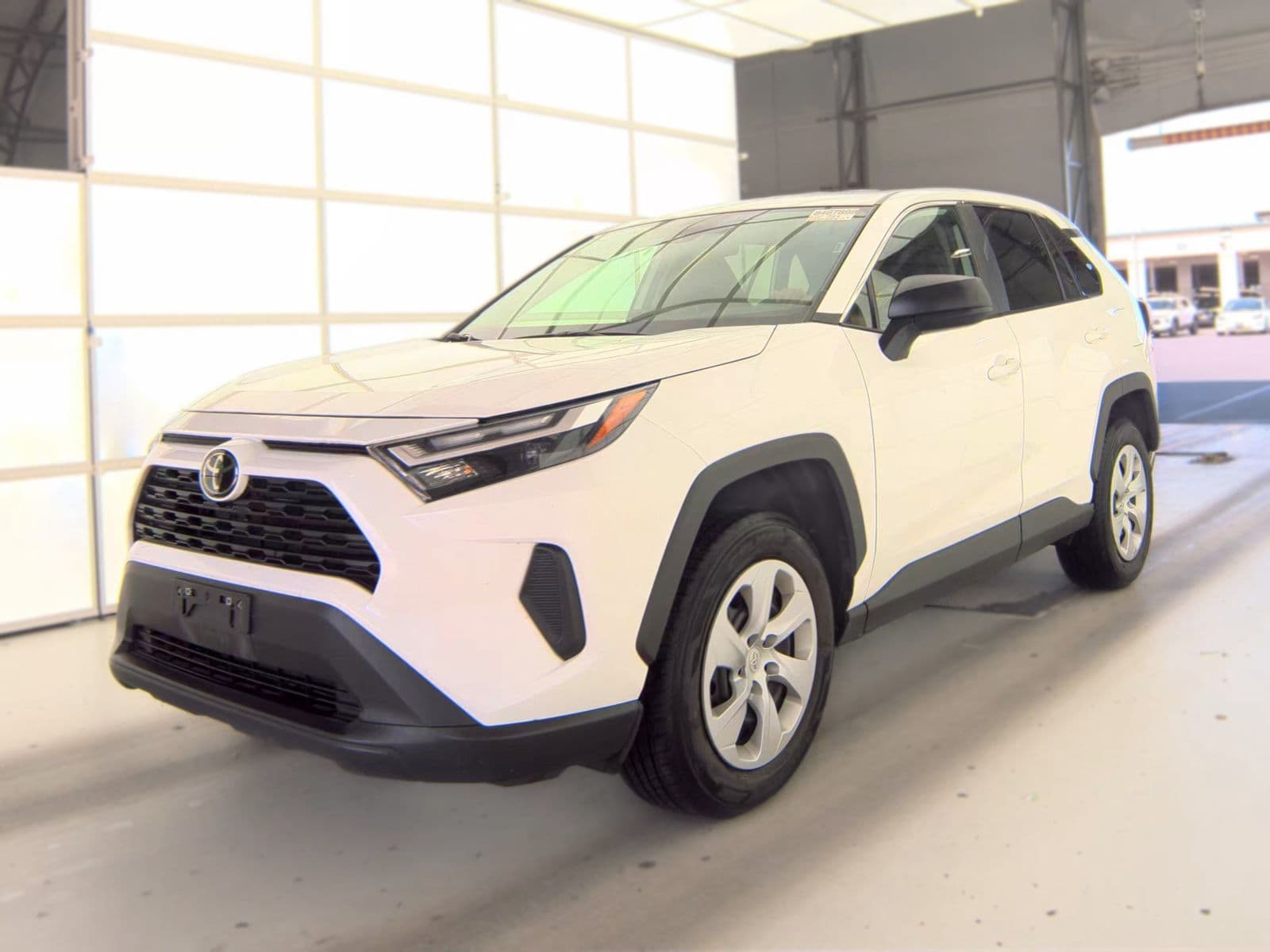 2025 TOYOTA RAV4 LE