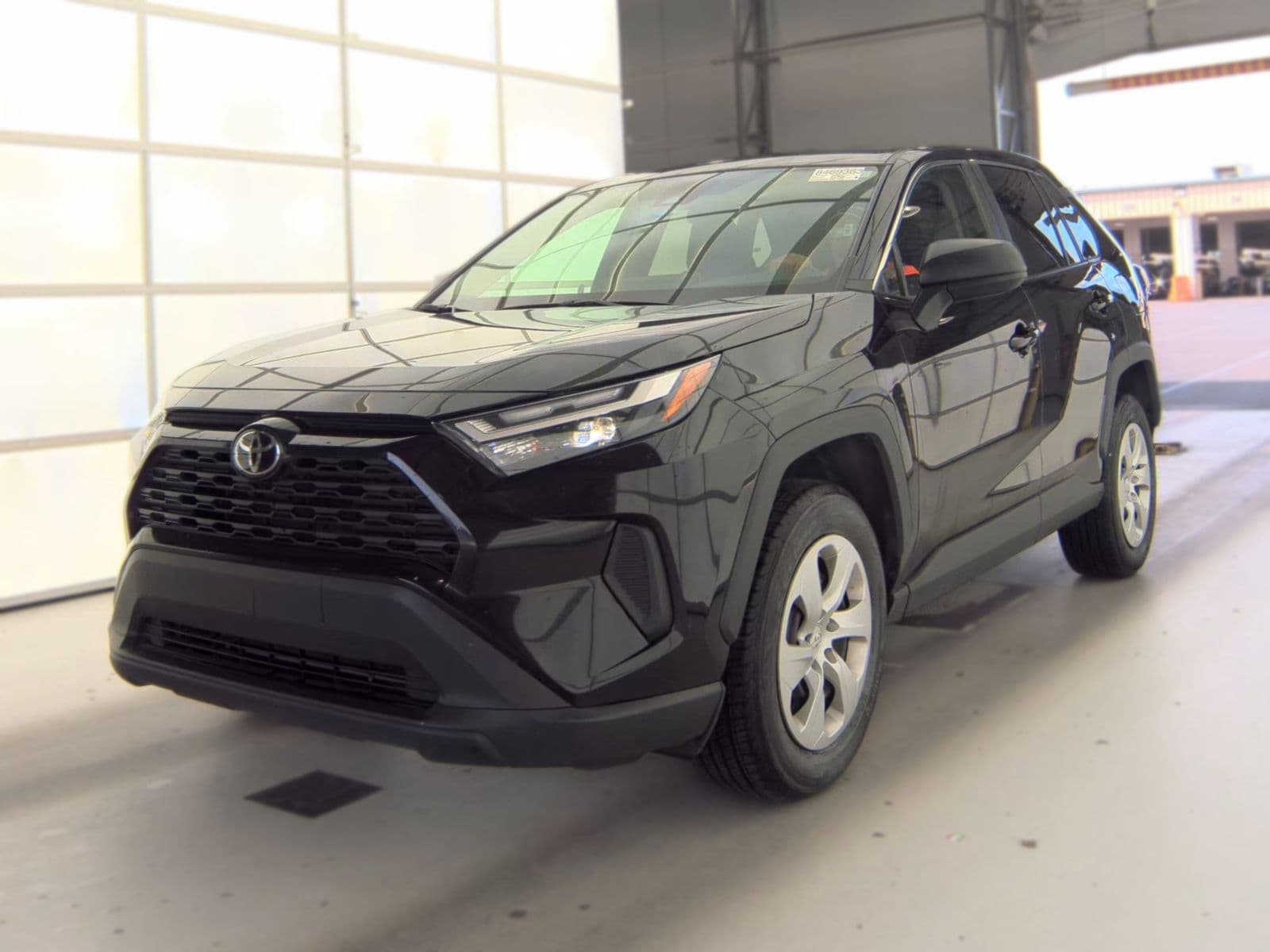 2025 TOYOTA RAV4 LE
