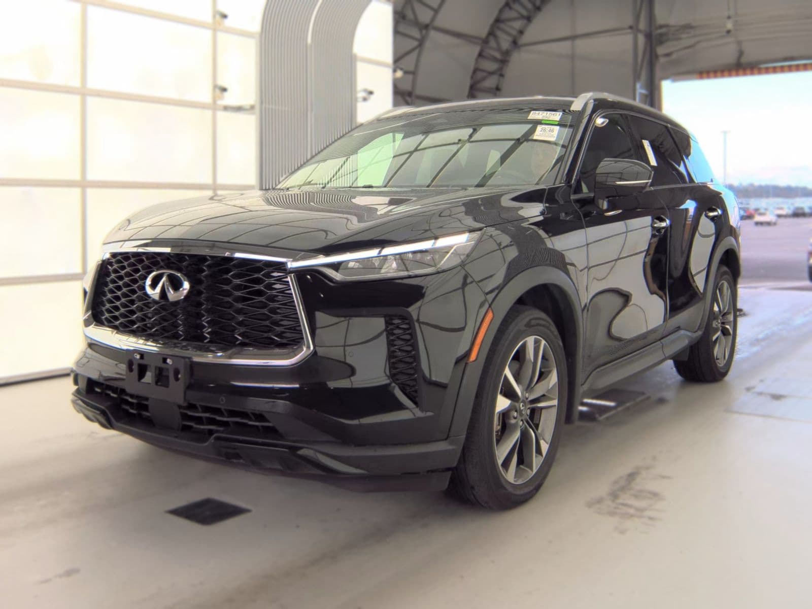 2023 INFINITI QX60 LUXE