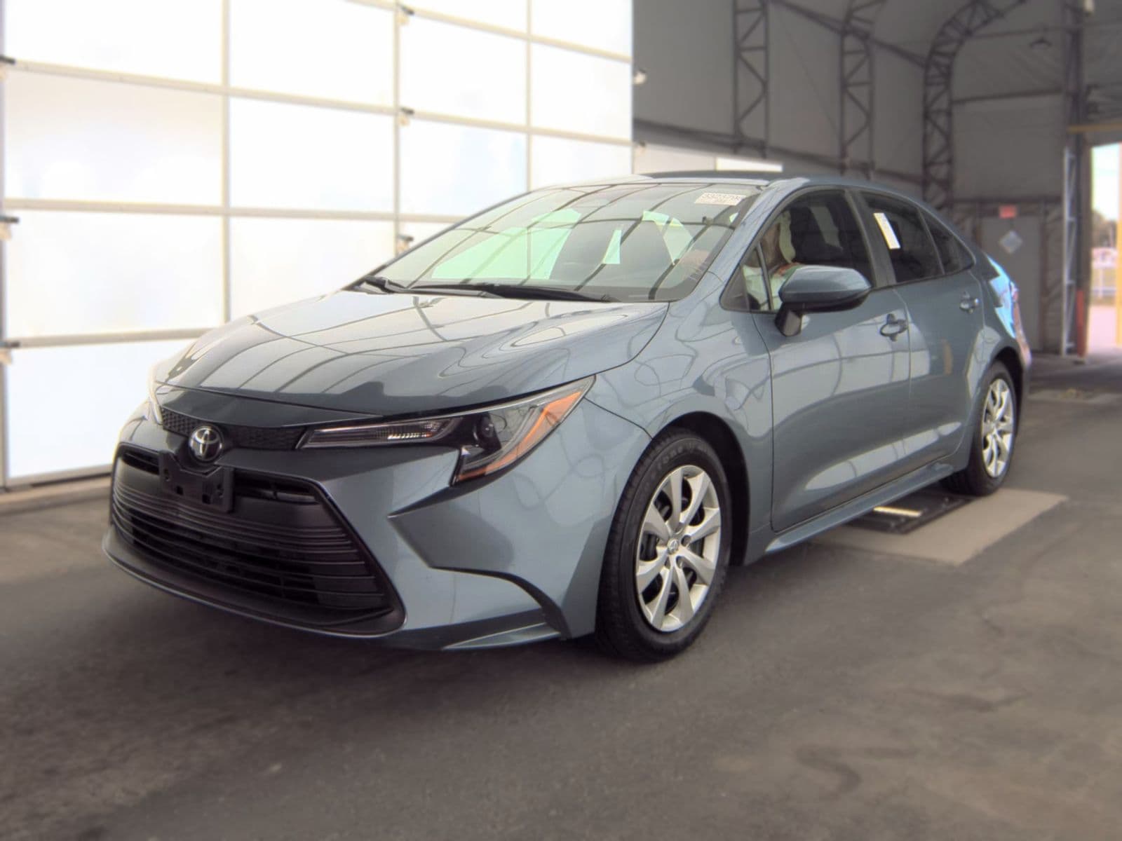 2025 TOYOTA COROLLA LE 1