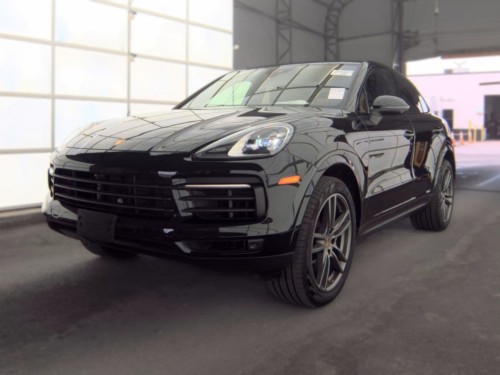 2023 PORSCHE CAYENNE PLATINUM Edition