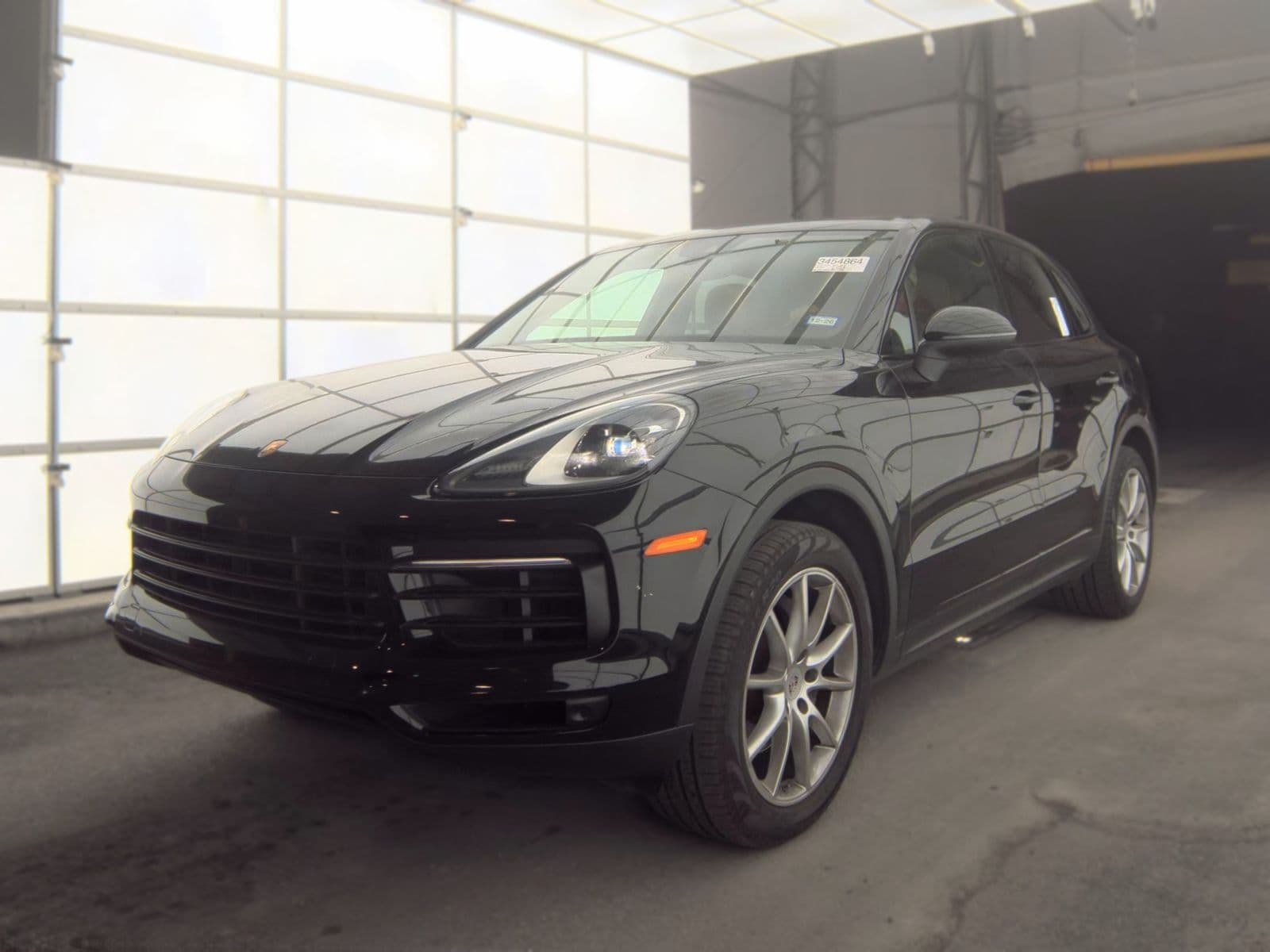 2019 PORSCHE CAYENNE Base