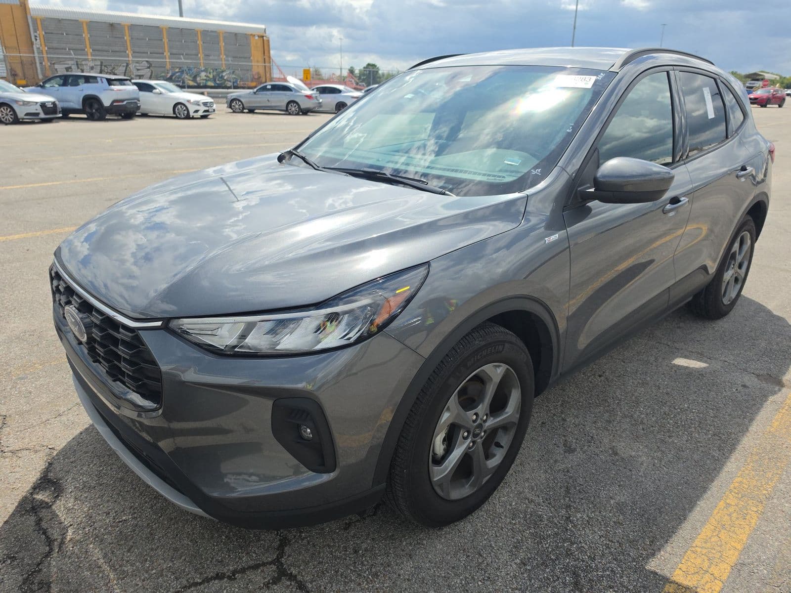 2025 FORD ESCAPE ST-LINE Select 1