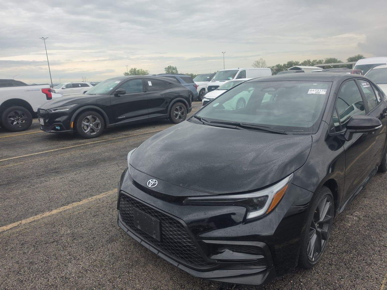 2025 TOYOTA COROLLA SE