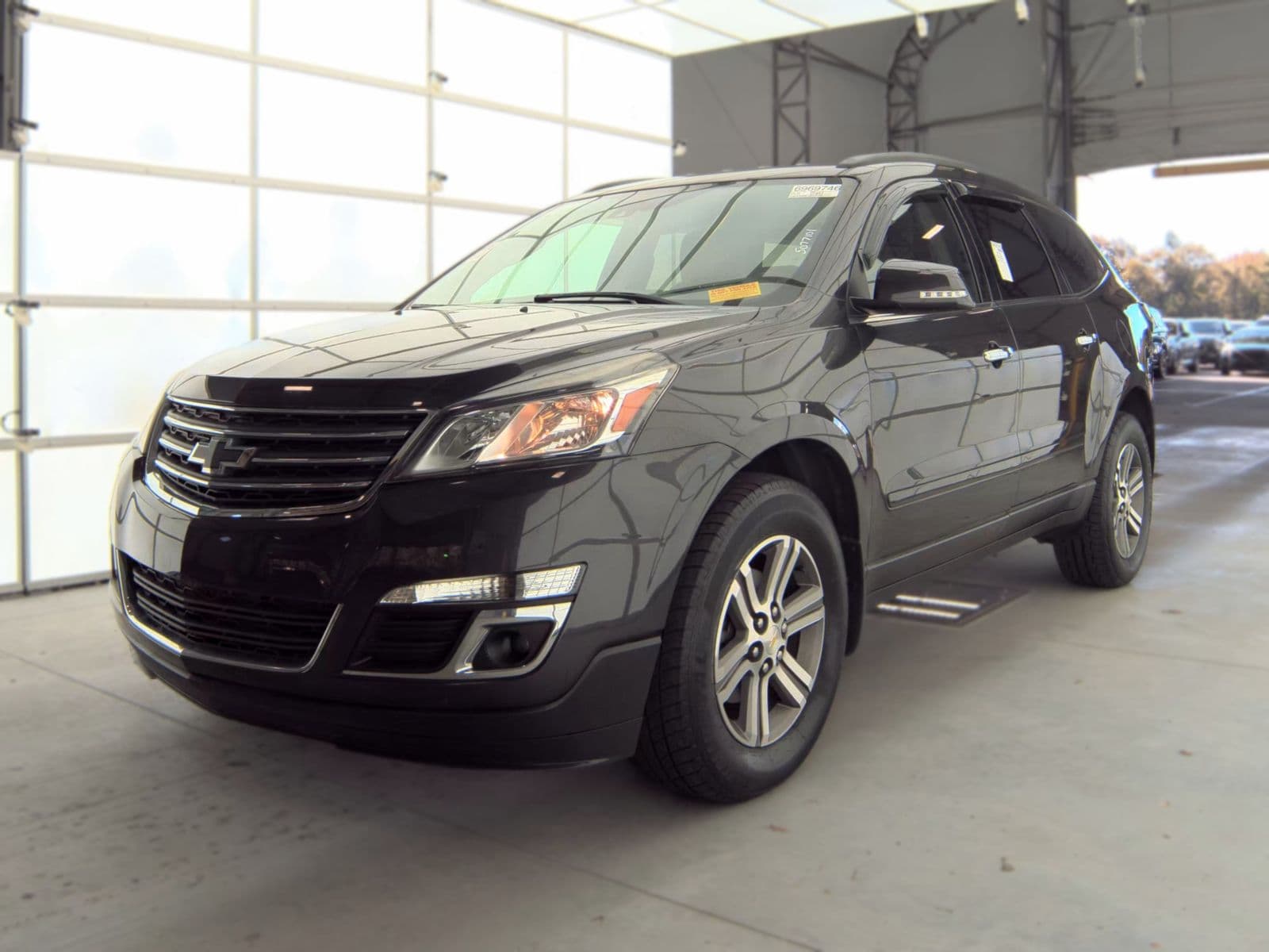 2017 CHEVROLET TRAVERSE LT