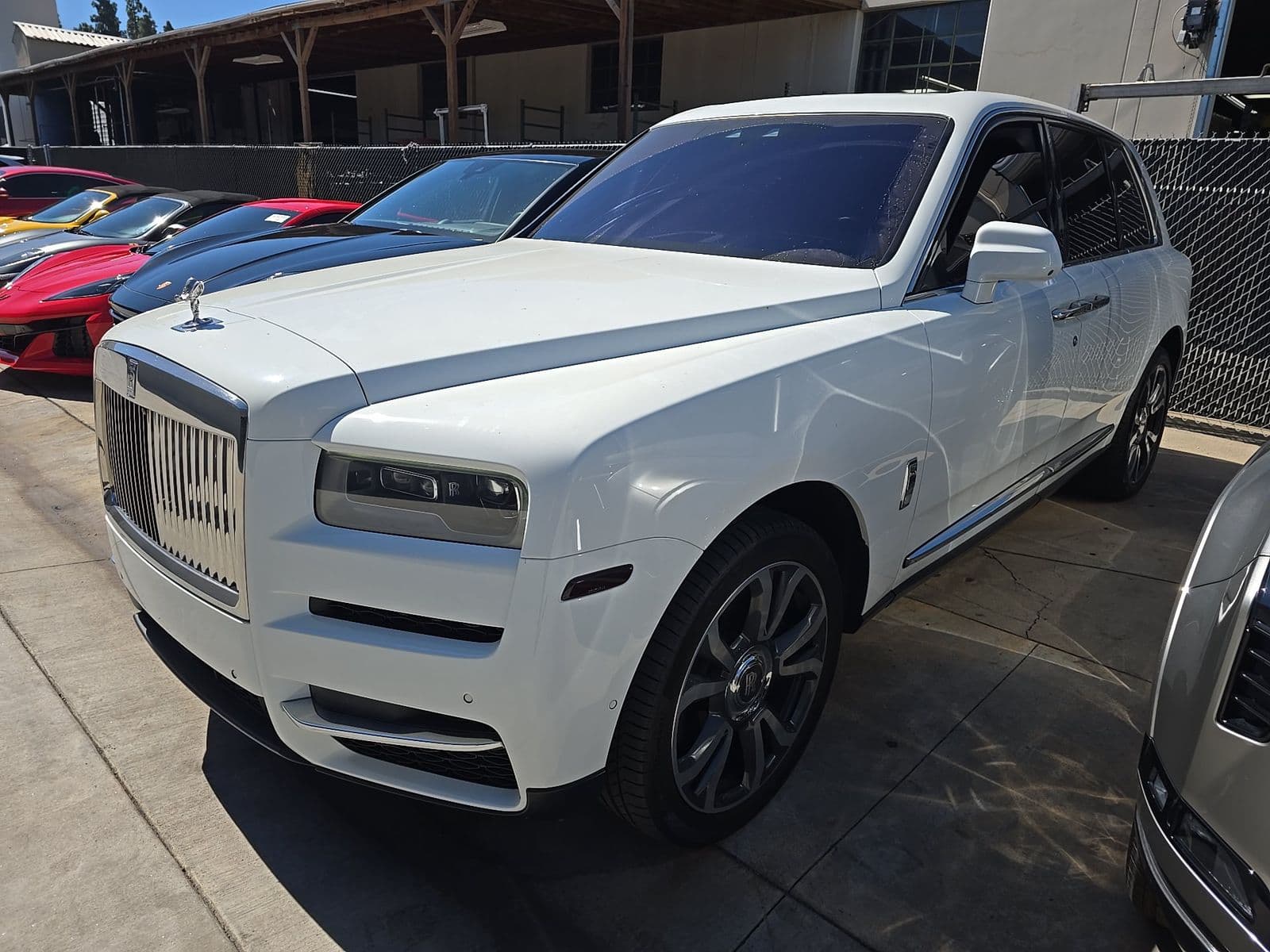 2019 ROLLS-ROYCE CULLINAN Base