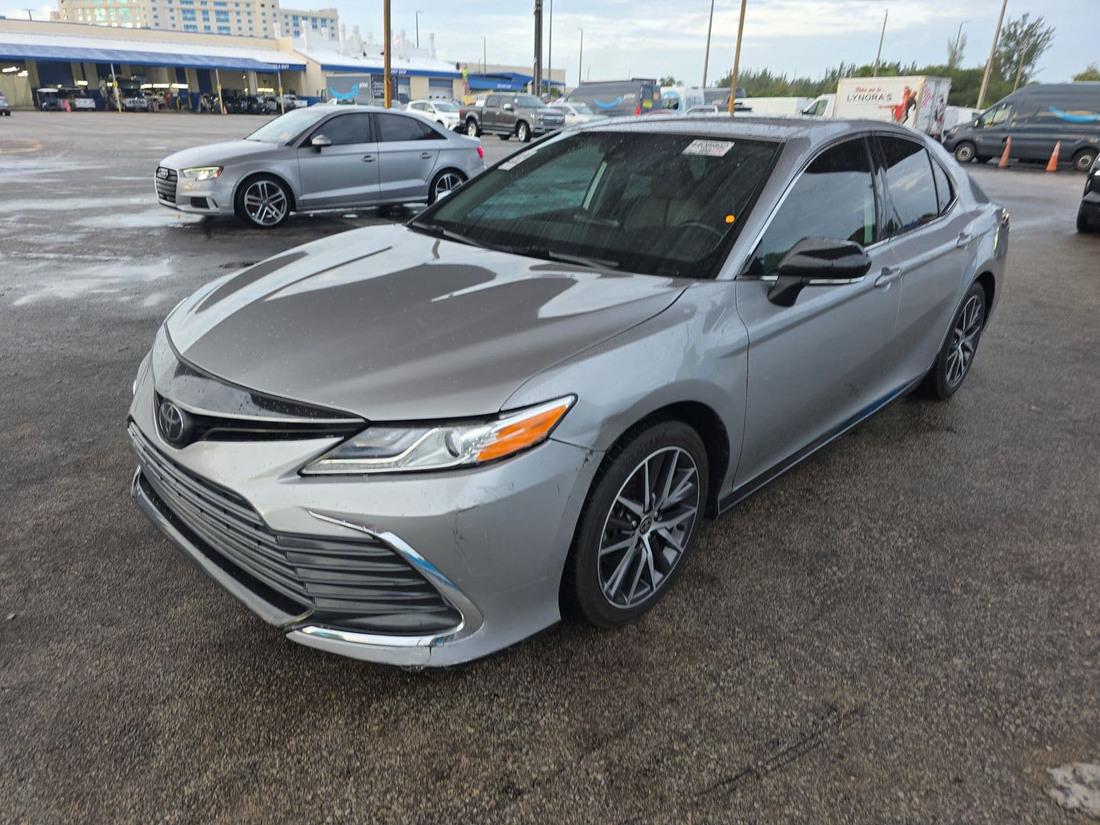 2023 TOYOTA CAMRY XLE