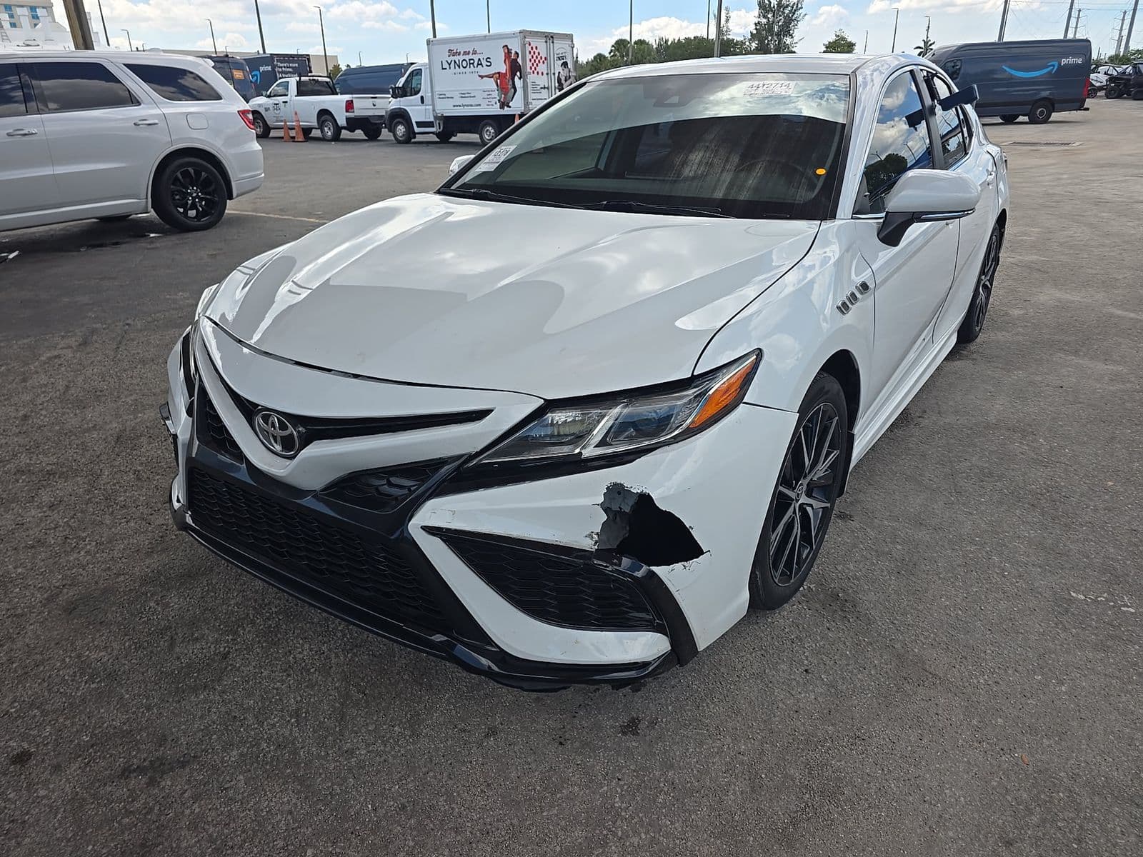 2023 TOYOTA CAMRY SE