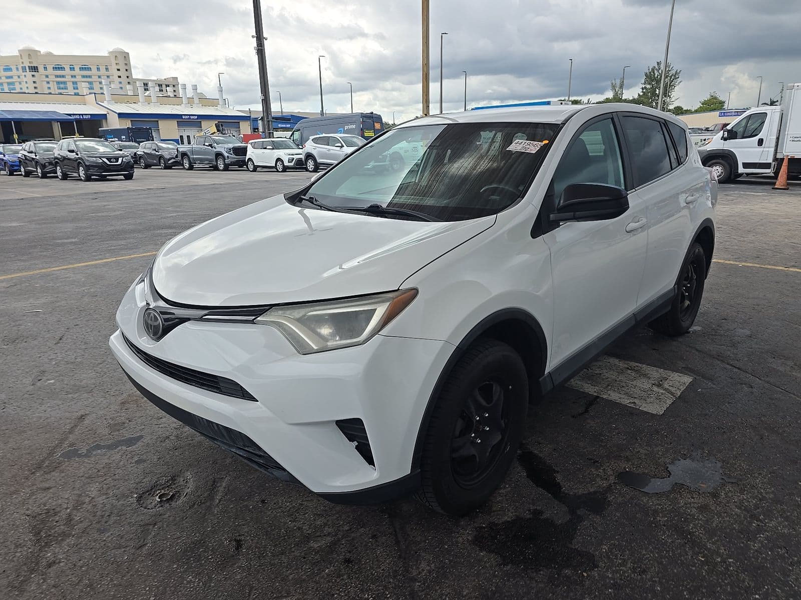 2018 TOYOTA RAV4 LE
