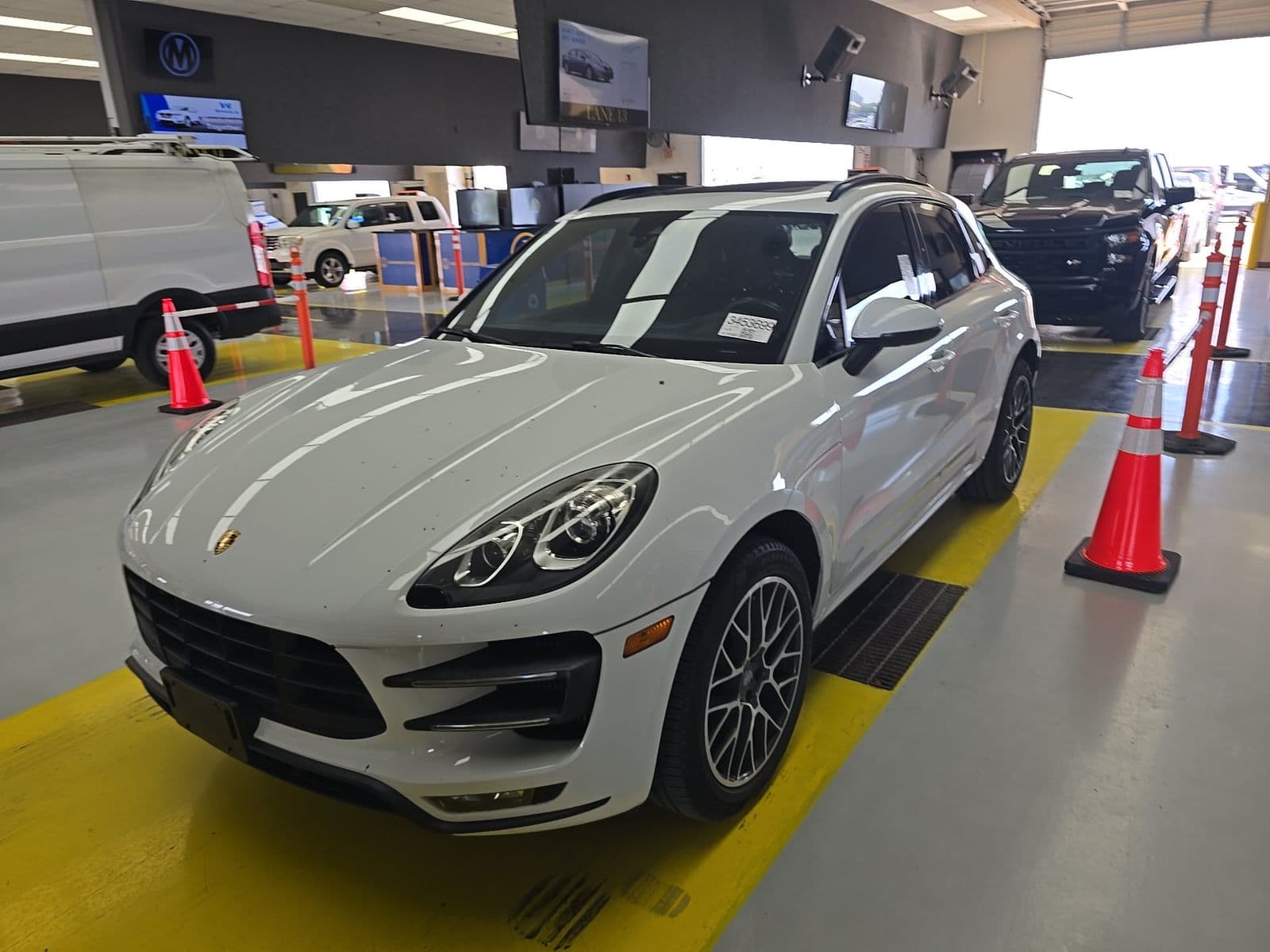 2018 PORSCHE MACAN Turbo