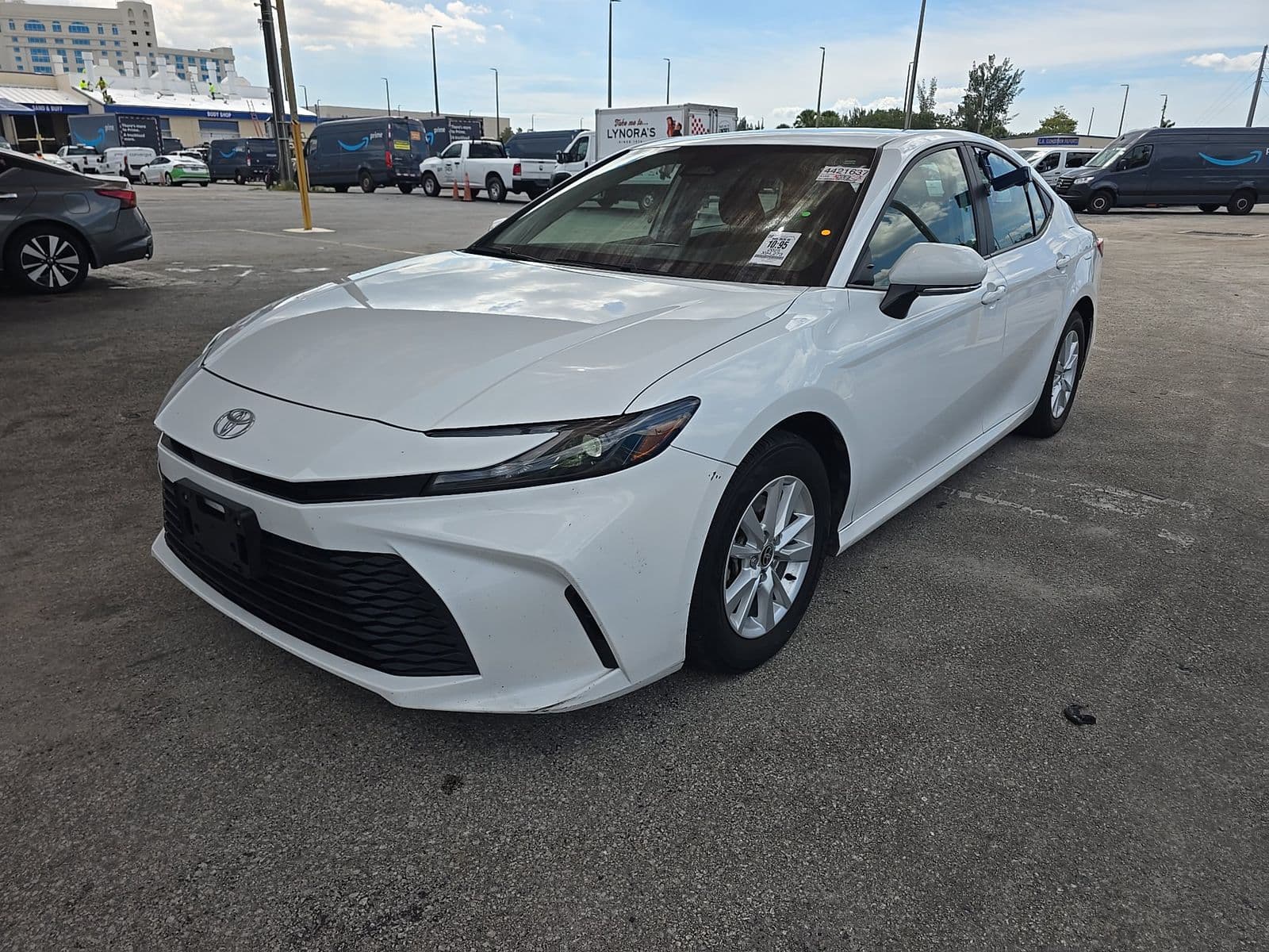 2025 TOYOTA CAMRY LE