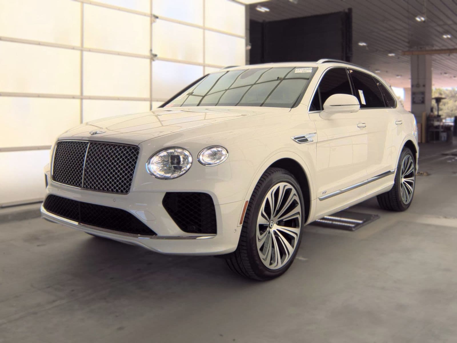 2021 BENTLEY BENTAYGA V8