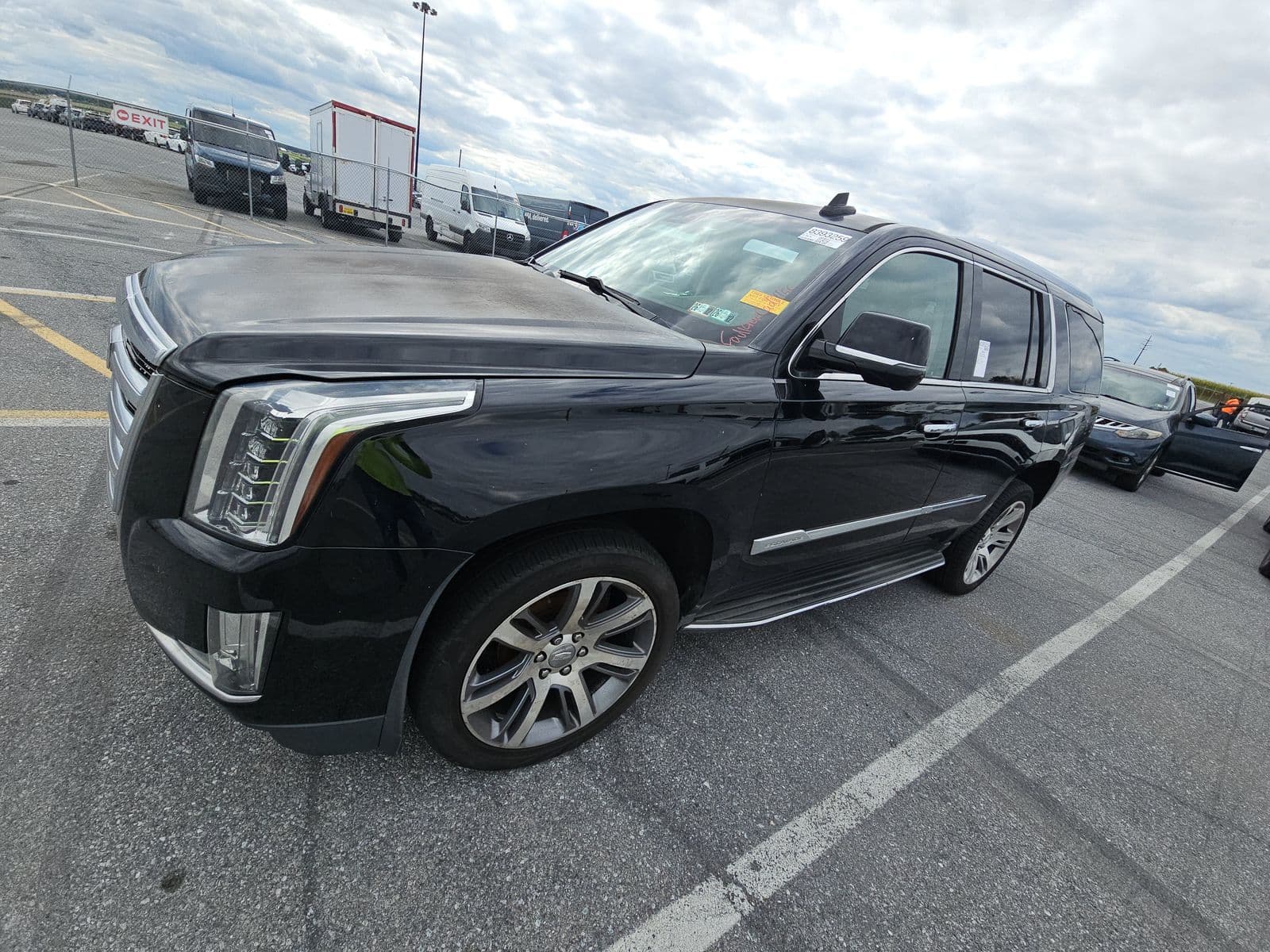 2017 CADILLAC ESCALADE Luxury