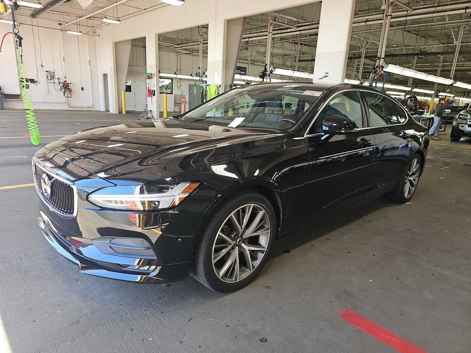 2018 VOLVO S90 T5 Momentum