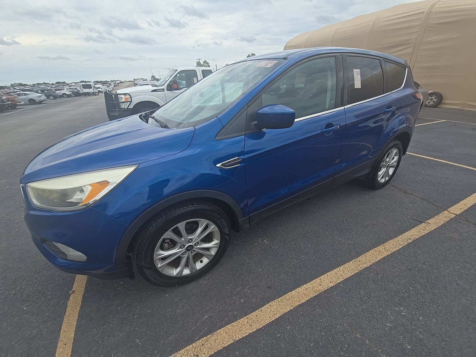 2017 FORD ESCAPE SE