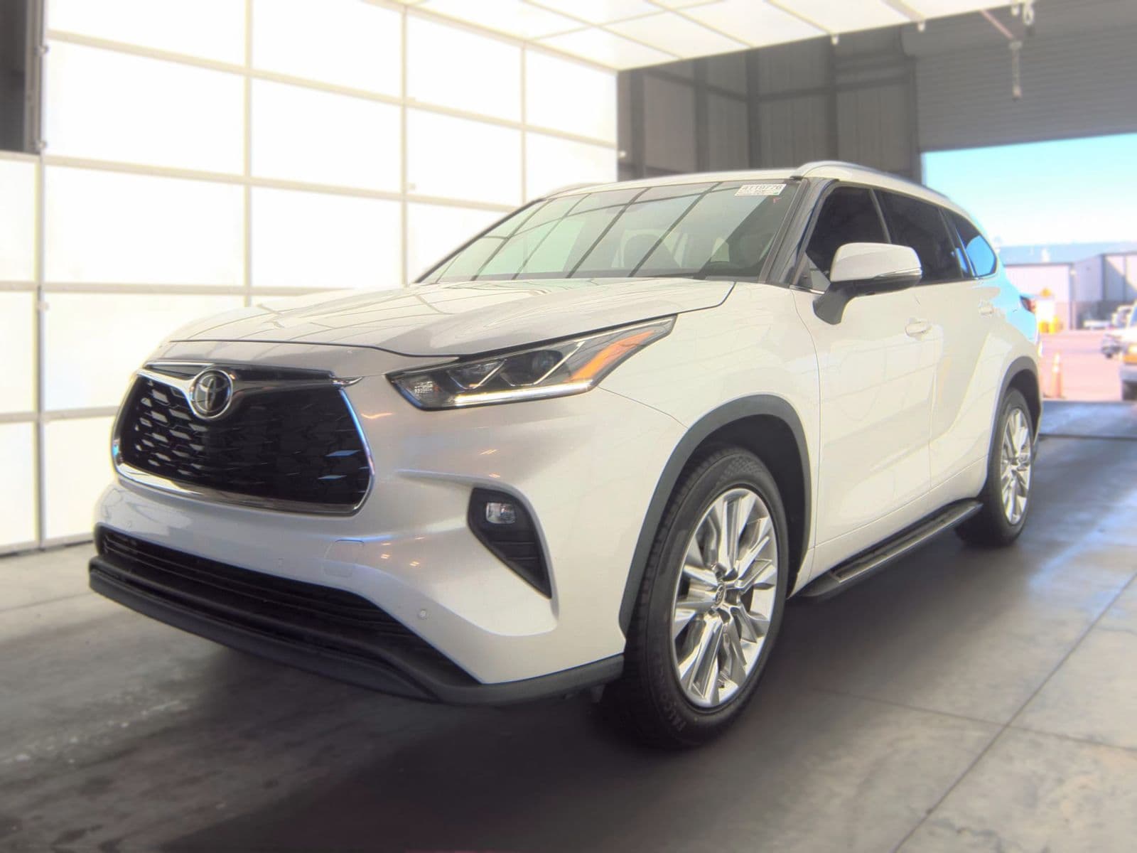 2023 TOYOTA HIGHLANDER Limited