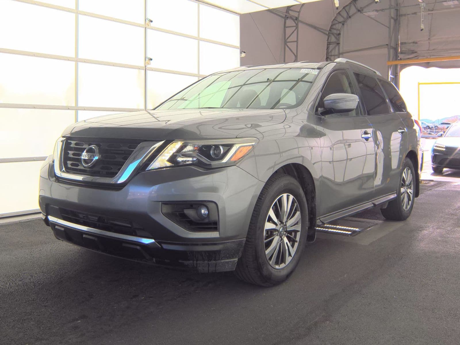2019 NISSAN PATHFINDER SV