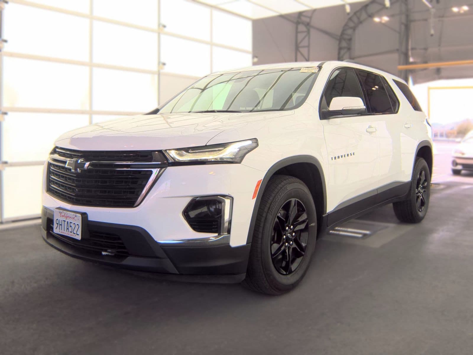 2023 CHEVROLET TRAVERSE LT Cloth