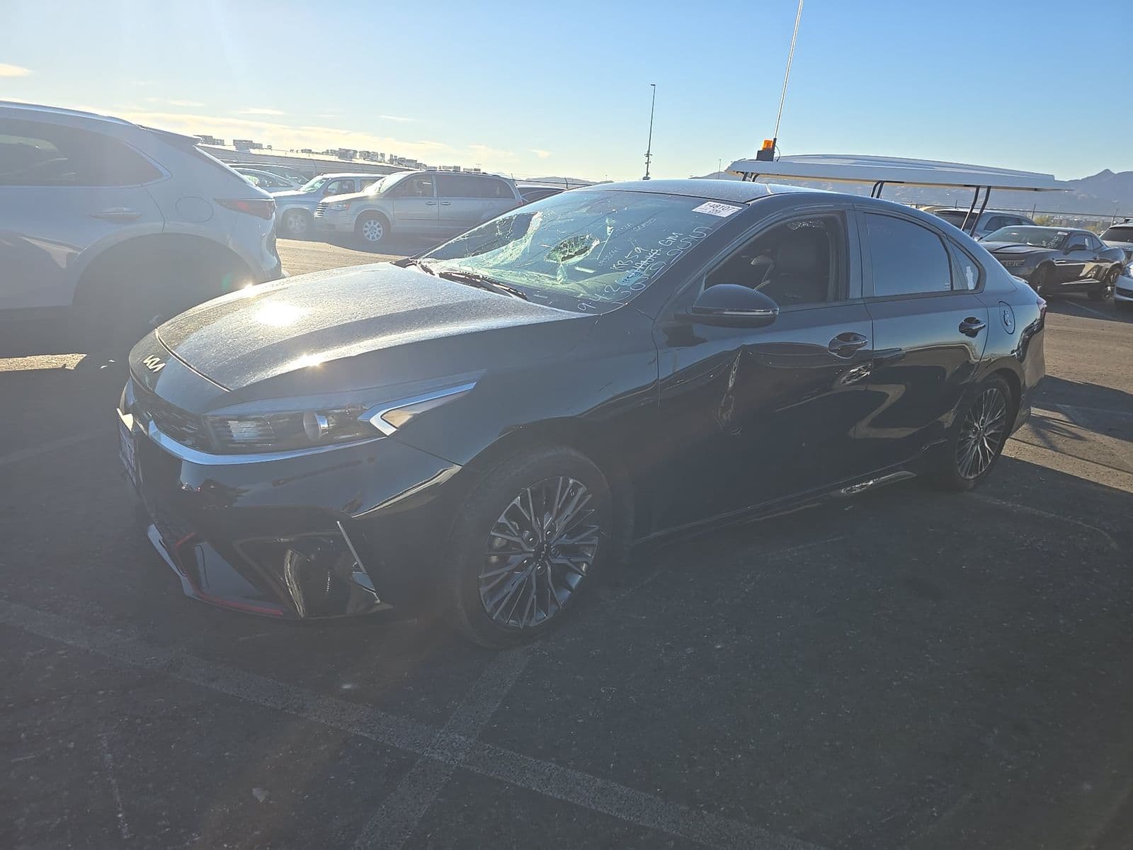 2023 KIA FORTE GT-Line
