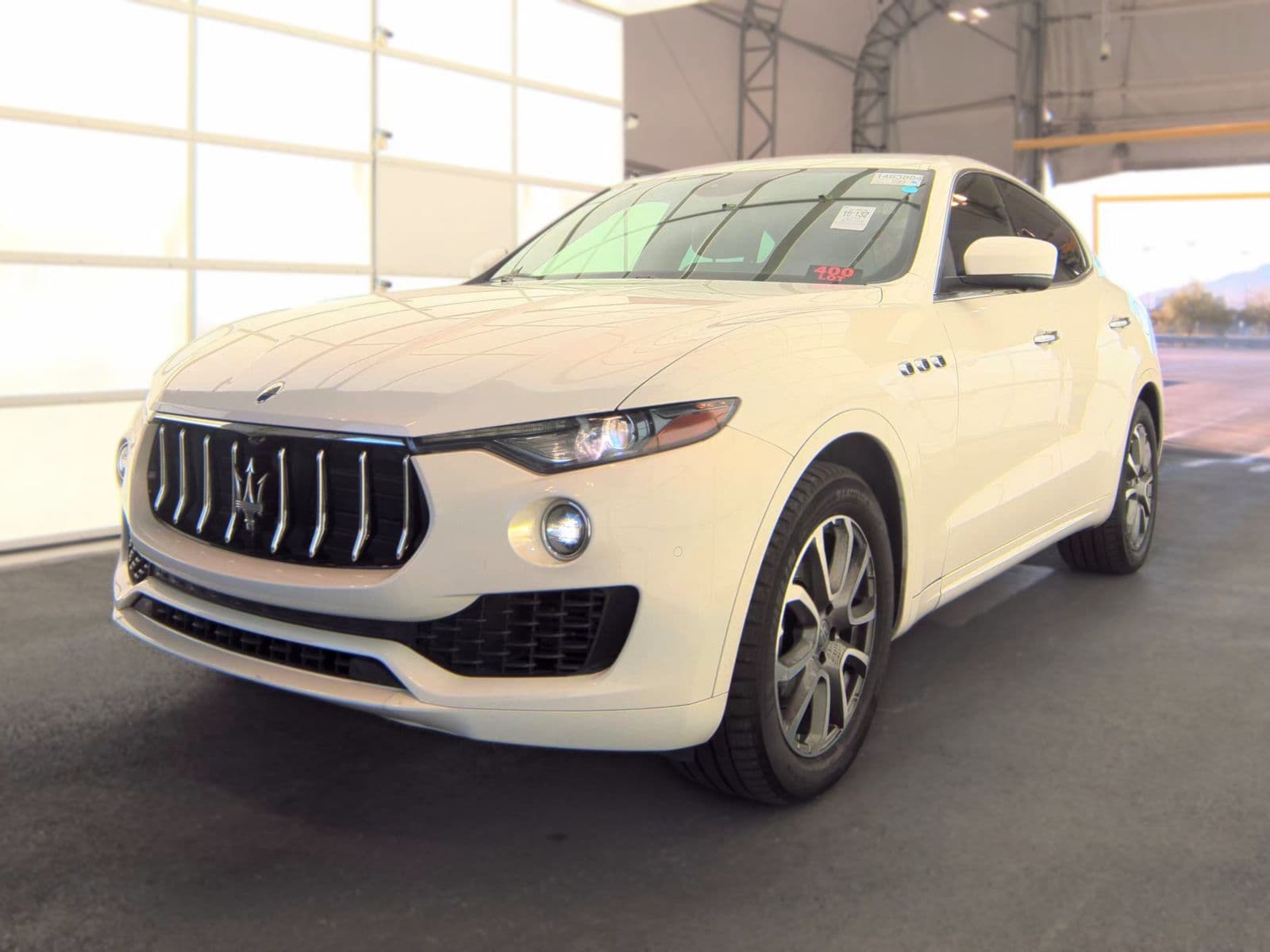2019 MASERATI LEVANTE Base